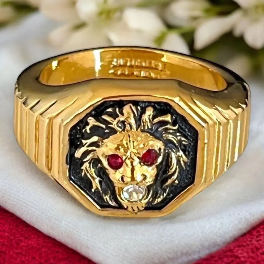 Vintage 1970s Ring Size 13 Clark Coombs Lions Head Crystal Eyes Gold Plate - 14P
